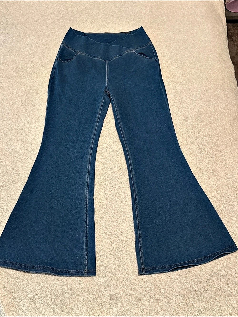 Halara Flex High Waisted Crossover Pocket Stretch Flare Jeans size Petite L